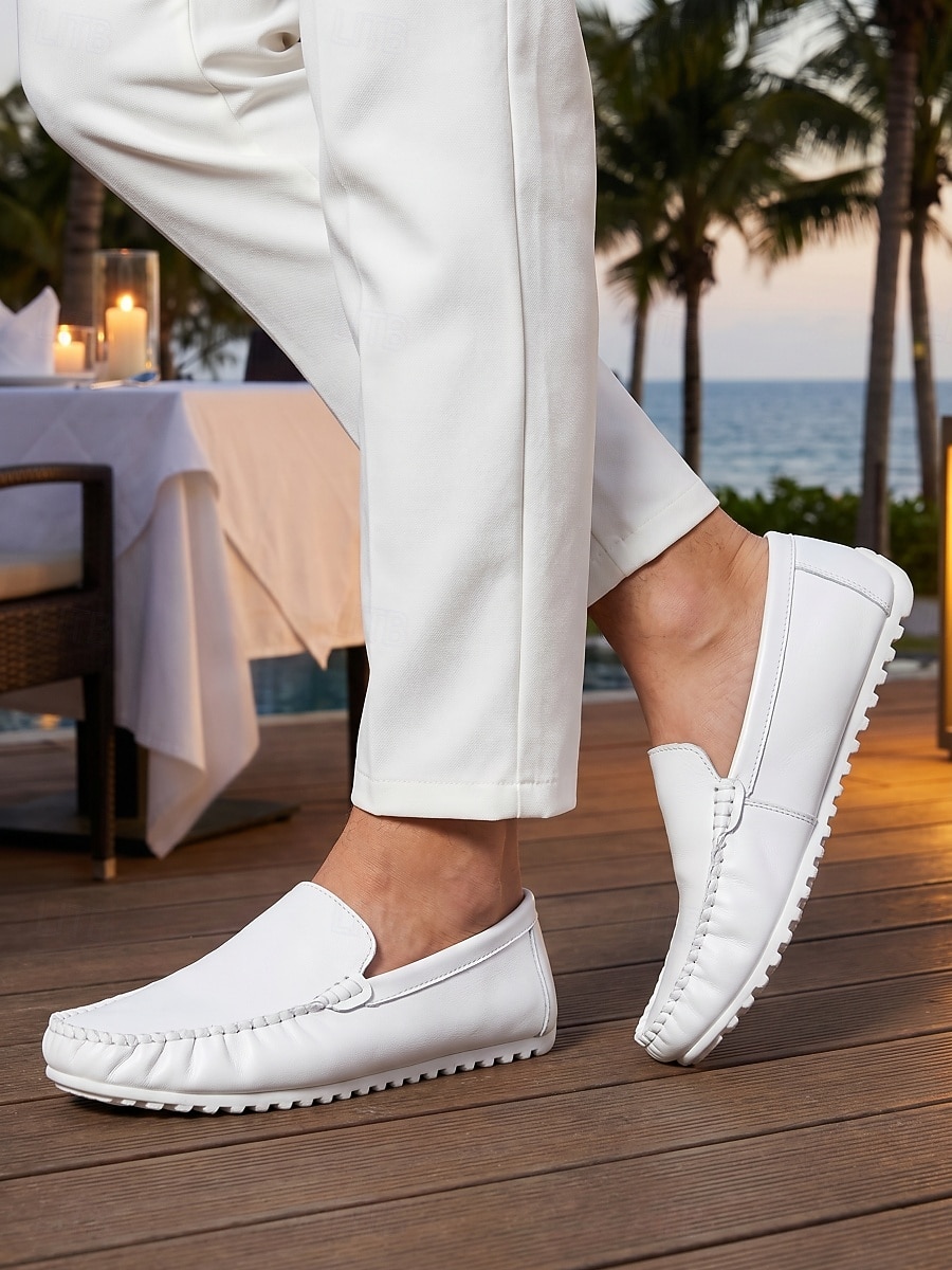Mocassins masculinos brancos, leves e confortáveis, para caminhadas, calçado casual elegante e macio, ideal para noites em resorts, jantares de férias, cruzeiros, momentos de lazer na praia e férias descontraídas. de 2026 por $42.99 –P1