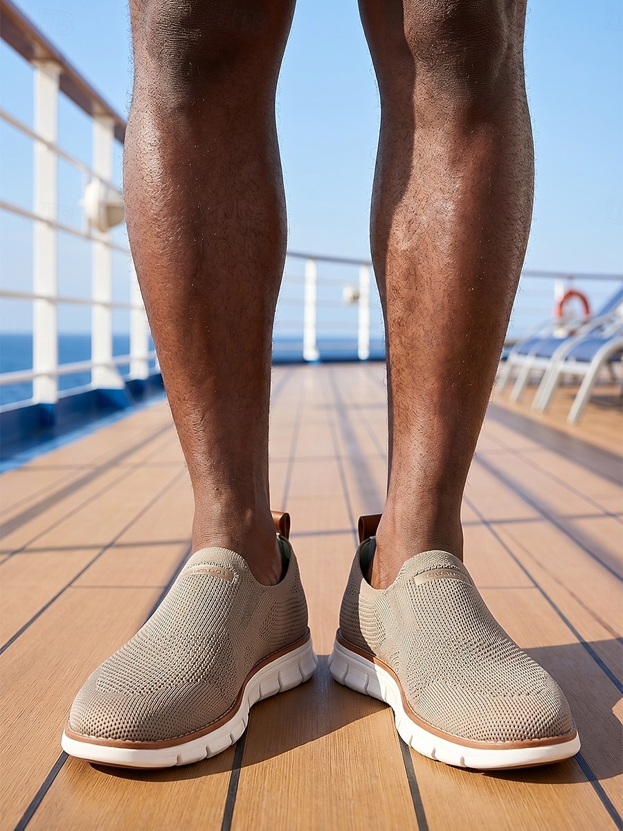 Miesten beigenväriset slip-on-vapaa-ajan kengät, kevyet, hengittävät ja mukavat loaferit, saari- ja risteilytyyli miehille, sopivat lomakohteiden kävelyille, uima-altaan äärellä rentoutumiseen ja kesämatkoille. 2026 - $42.99 –P2