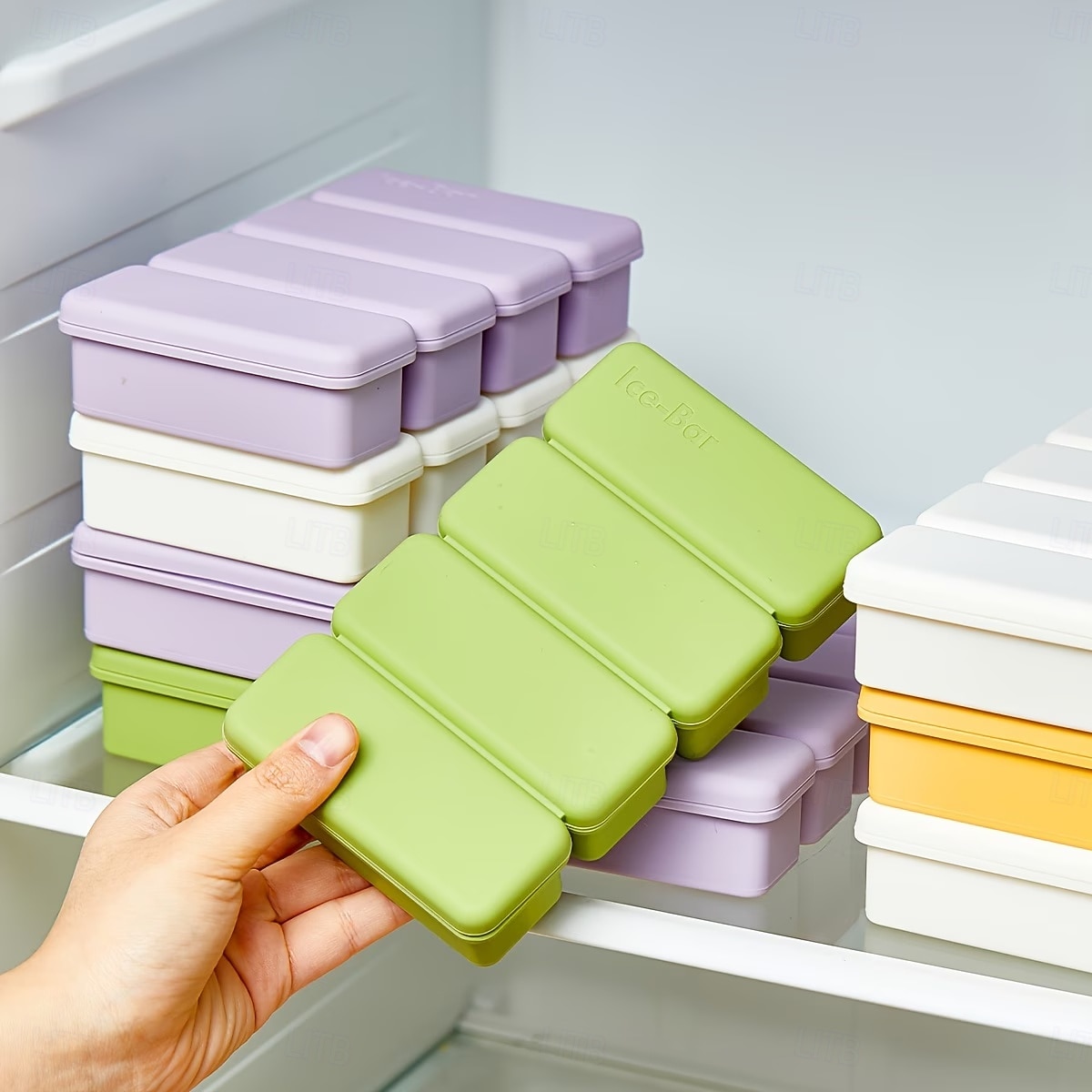 Silicone Ice Cube Trays with Lid, Perfect for Chilling Drinks And Smoothies, Kitchen Essential Silicone Ice Trays, Food-Grade Silicone, Soft And Easy to Demould, Suitable for Frozen Drinks And Whisky 2026 - $10.99 –P1