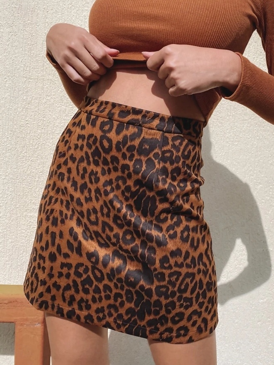 Per donna Gonna in finta pelle scamosciata Moda Casual Mini Vita Alta Gonne Leopardo Stampato Micro-elastico Quotidiano Streetwear Marrone Verde Beige Primavera del 2026 a $18.99 –P12