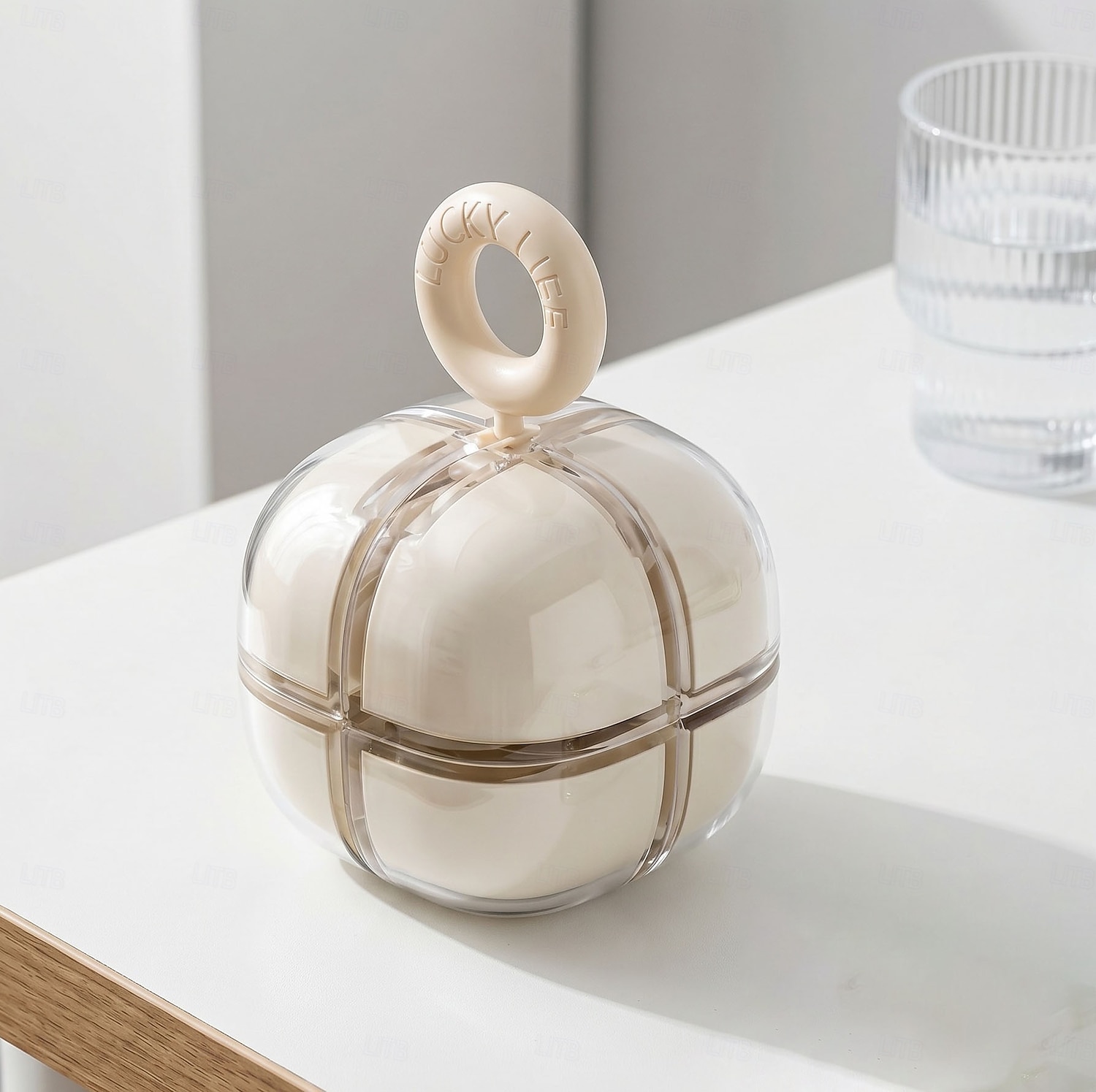 Portapillole magnetico a forma di cubo, organizer portatile per medicinali da 7 giorni, mini contenitore da viaggio per pillole per tre pasti al giorno, dispenser giornaliero di vitamine, integratori del 2026 a $11.99 –P13