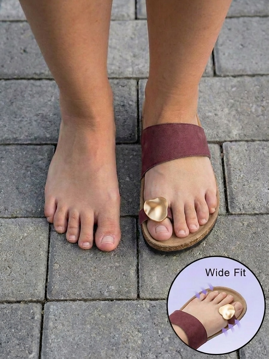 Damessandalen met bordeauxrode metalen teenring – comfortabele slippers met voorgevormd voetbed voor platte voeten, ideaal voor op reis. &zomerse vrijetijdskleding 2026 - $24.99 –P5