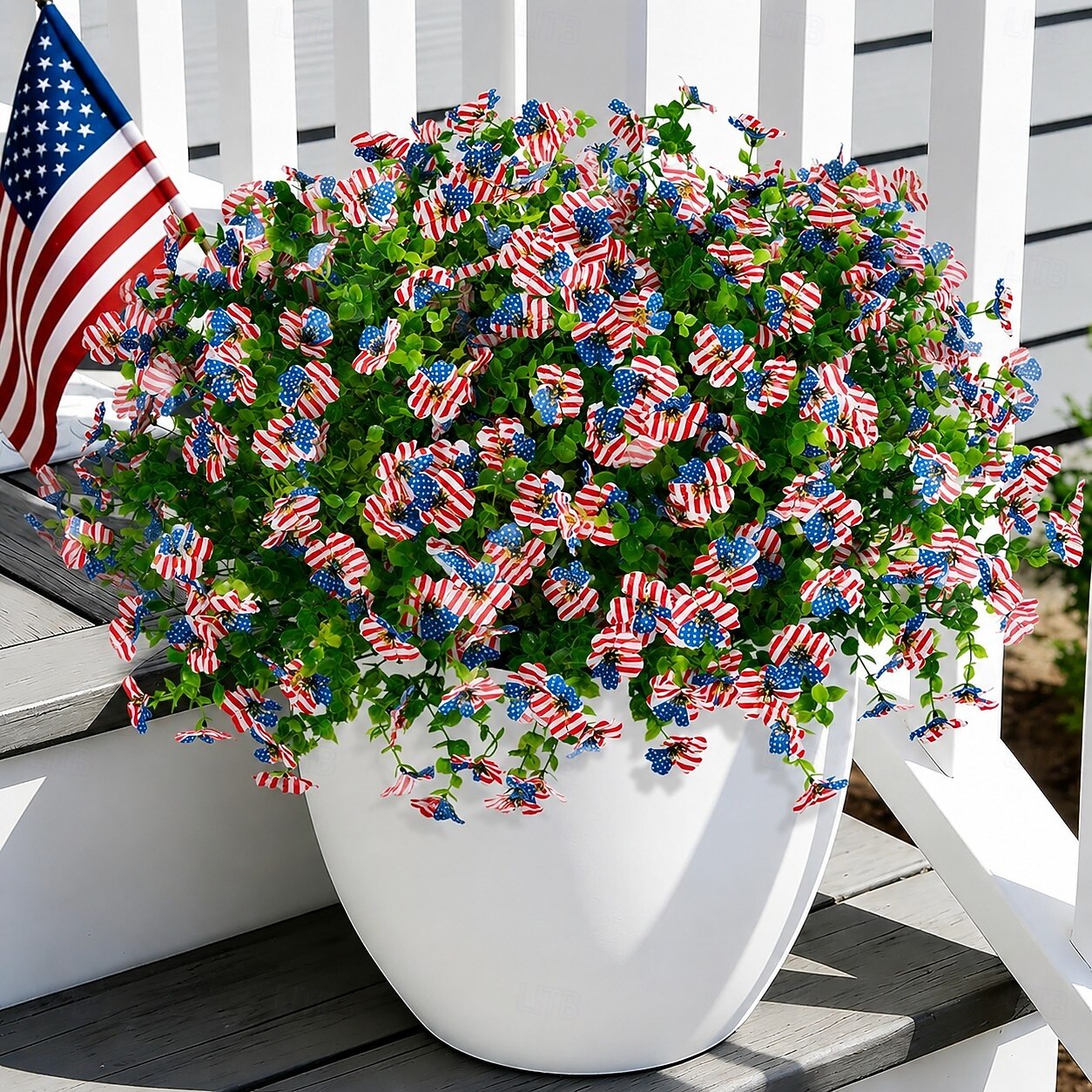 12 ramos de flores artificiais patrióticas com folhas de eucalipto, decoração vermelha, branca e azul para o 250º aniversário dos EUA, Dia da Memória e Dia dos Veteranos. de 2026 por $23.99 –P1