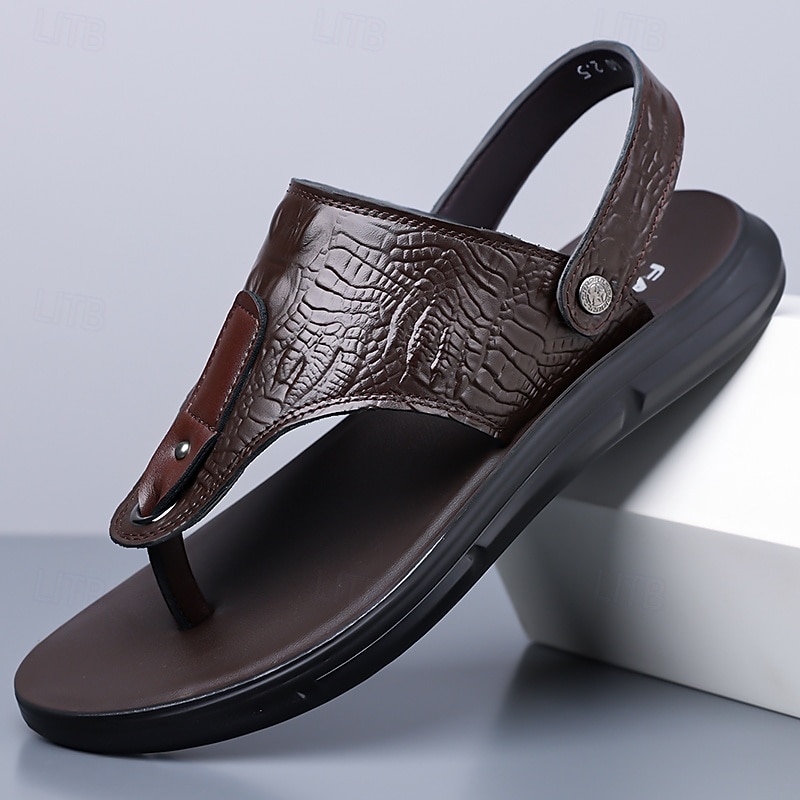 Sandalias marrones de tiras para hombre con estampado de cocodrilo, ligeras y cómodas, ideales para vacaciones, viajes, uso en resorts, ocio diario y relajación en climas cálidos. 2026 - $42.99 –P1