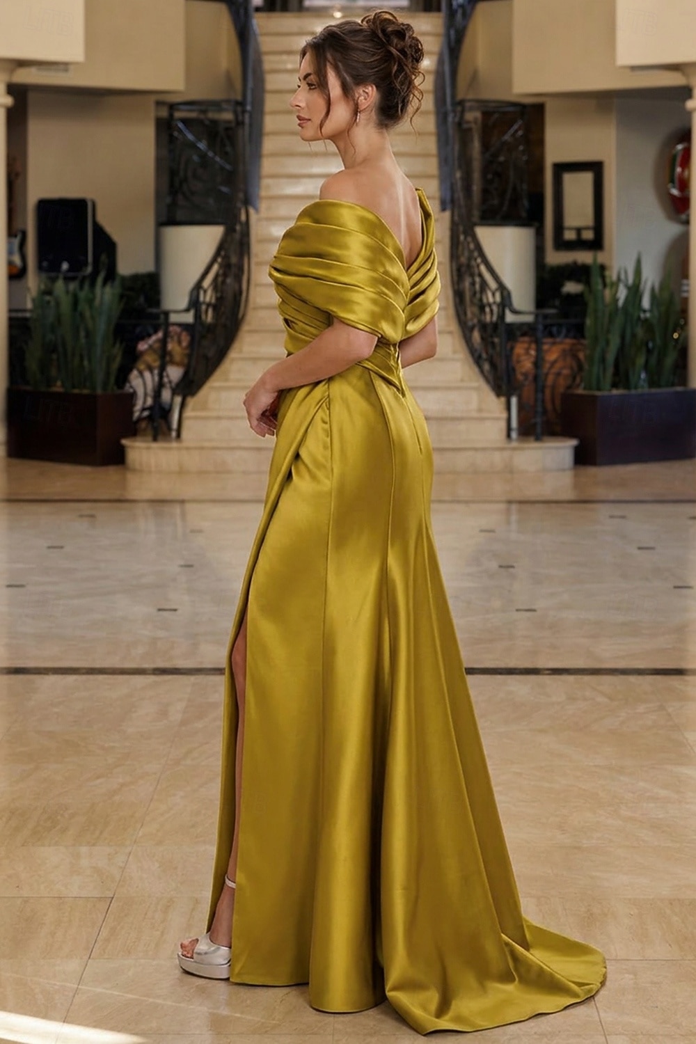 Sirène Trompette Longueur au sol Robes de Bal Robe de Soirée Tenue de soirée Élégant Style Célébrité Tapis rouge Sans manches Épaules Dénudées Soirée Fête de jardin Satin avec Froncé Fente de 2026 ? $183.99 –P4