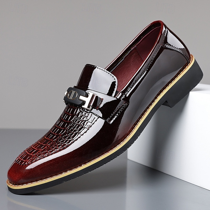 Mocassini da uomo bordeaux con stampa coccodrillo, scarpe eleganti slip-on lucide, calzature da gentiluomo perfette per matrimoni, feste, banchetti e occasioni serali. del 2026 a $64.99 –P1
