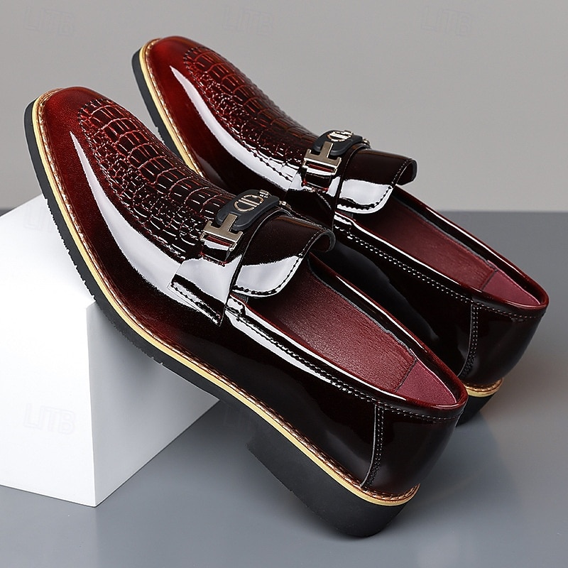 Mocassini da uomo bordeaux con stampa coccodrillo, scarpe eleganti slip-on lucide, calzature da gentiluomo perfette per matrimoni, feste, banchetti e occasioni serali. del 2026 a $64.99 –P4