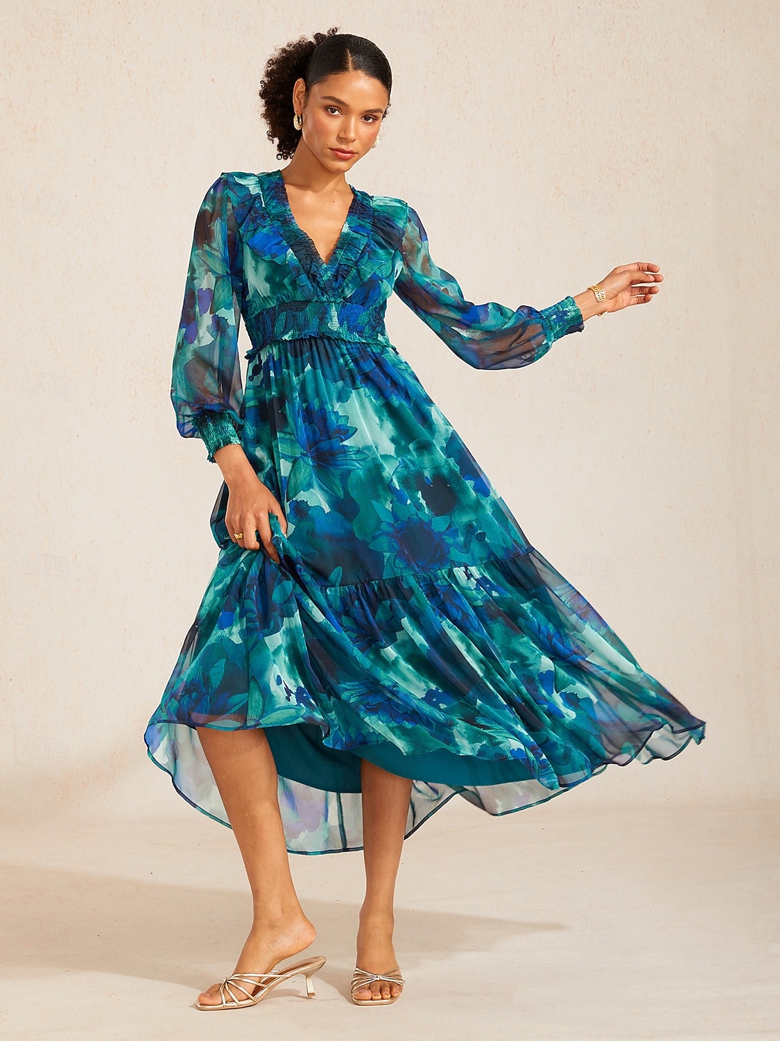 Ocean Bloom Reverie böljande maxiklänning i chiffong 2026 - $159.99 –P1