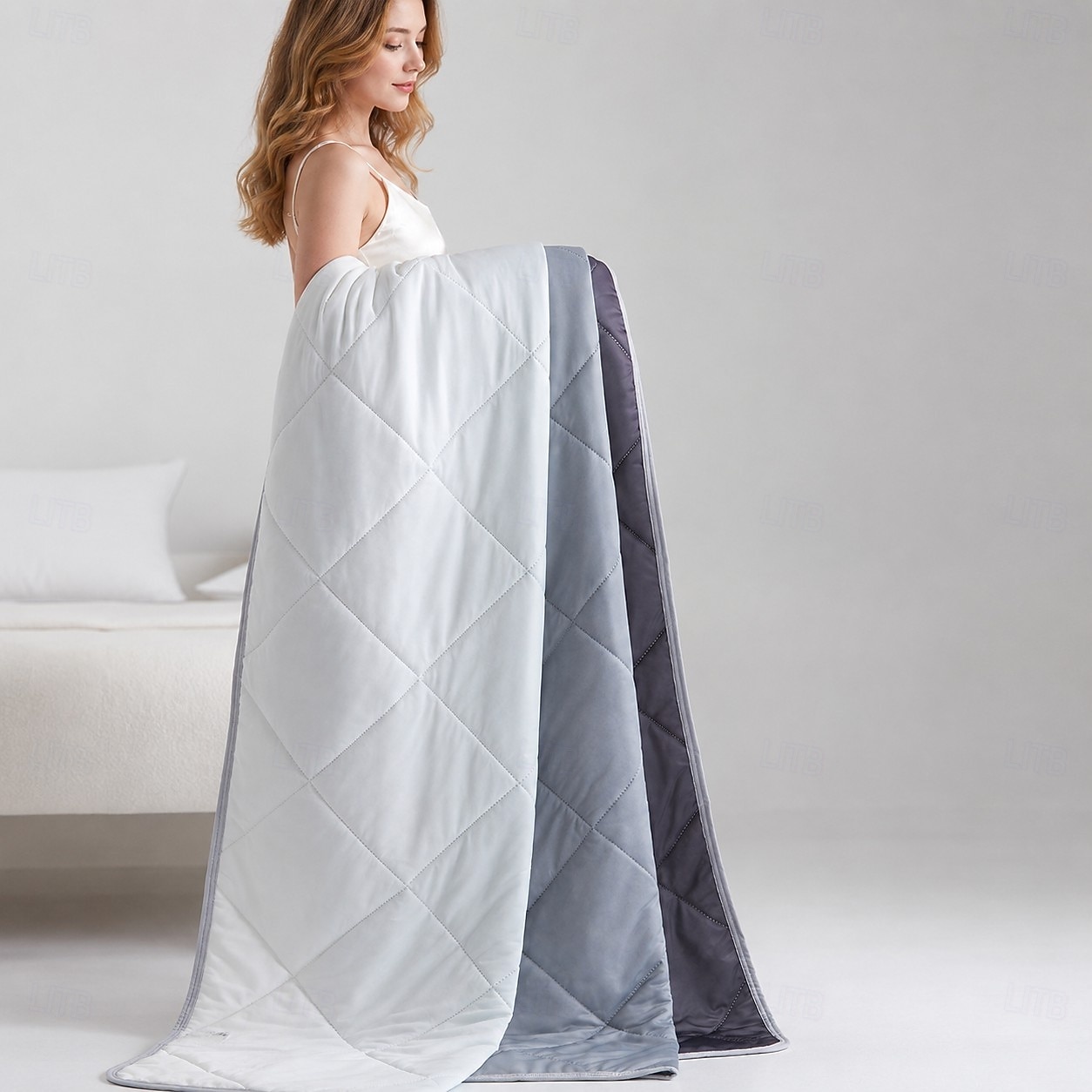 Cooling Blanket Summer Comforter Ice Silk Cool Quilt Lightweight Silky Soft Air Conditioning Blanket Breathable Reversible Gradient Summer Quilt for Hot Sleepers Bedroom 2026 - $21.99 –P3