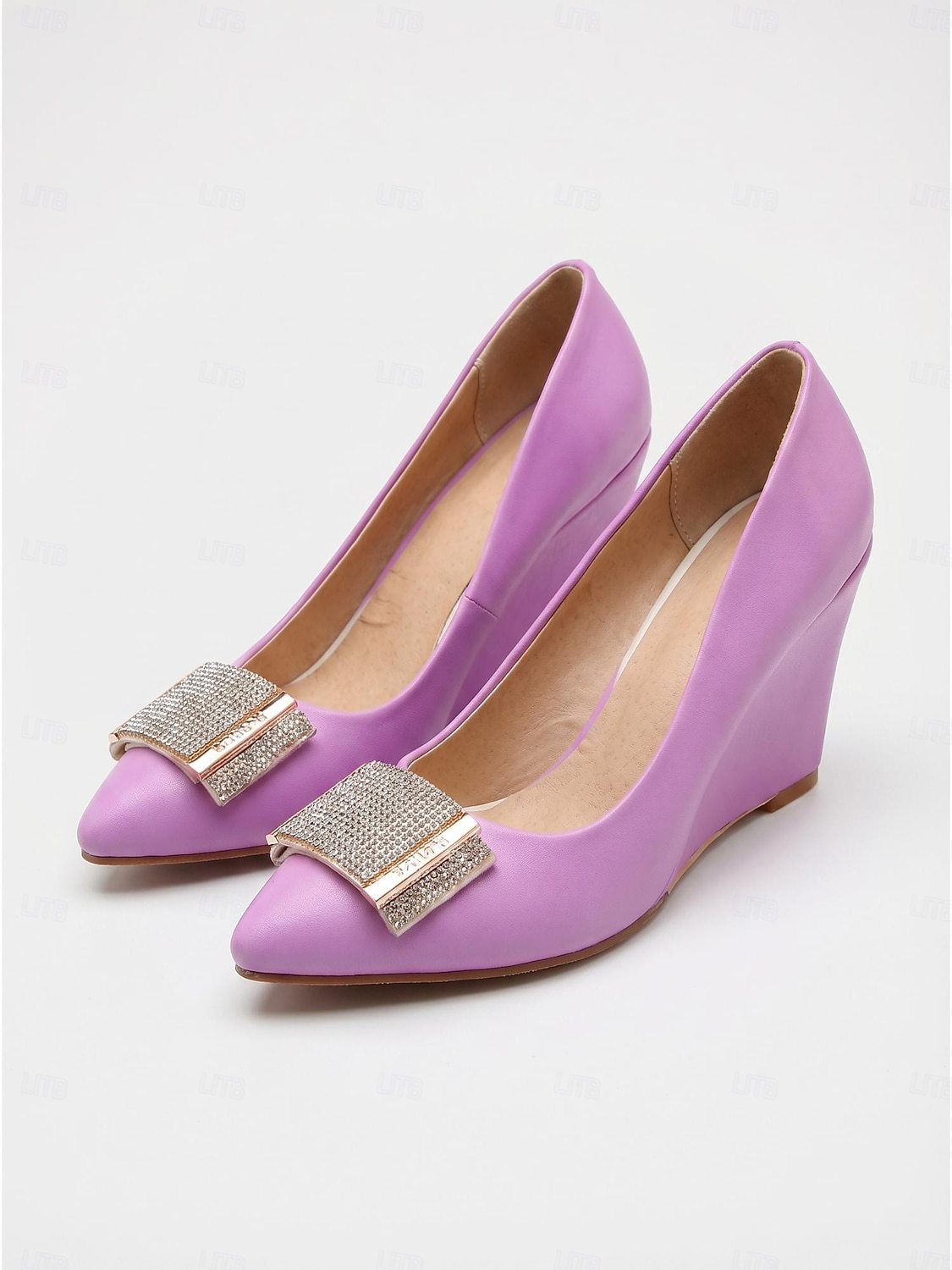 Décolleté con zeppa color nude da donna: eleganti scarpe con tacco da infilare, perfette per feste in giardino ed eventi all'aperto. del 2026 a $42.99 –P5