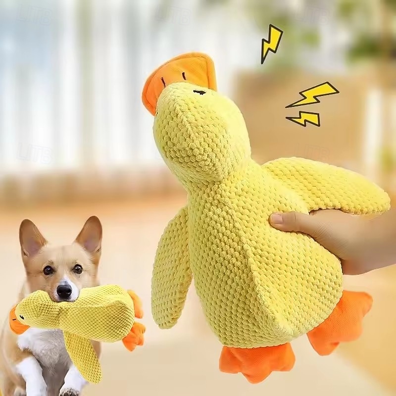 cane che dorme con un abbraccio di cane giocattoli a forma di anatra per alleviare la noia della piccola anatra gialla bambola di peluche interattiva forniture per animali domestici del 2026 a $15.49 –P4