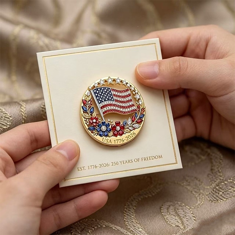 Az USA 250. évfordulójára készült zománc bross kitűző, amerikai zászló mintával, hazafias piros fehér kék csillagokkal &virágok, emlékkép USA 1776-2026 2026 - $15.99 –P7