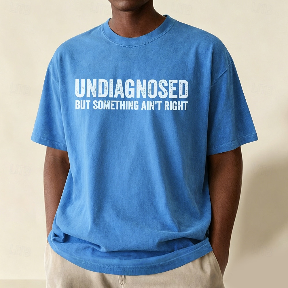 Camiseta masculina engraçada e sarcástica, sem diagnóstico, mas com algo errado, 100% algodão, lavagem ácida, tecido pesado, manga curta, estampa DTG, gola redonda, moda para o dia a dia e feriados. de 2026 por $27.99 –P1