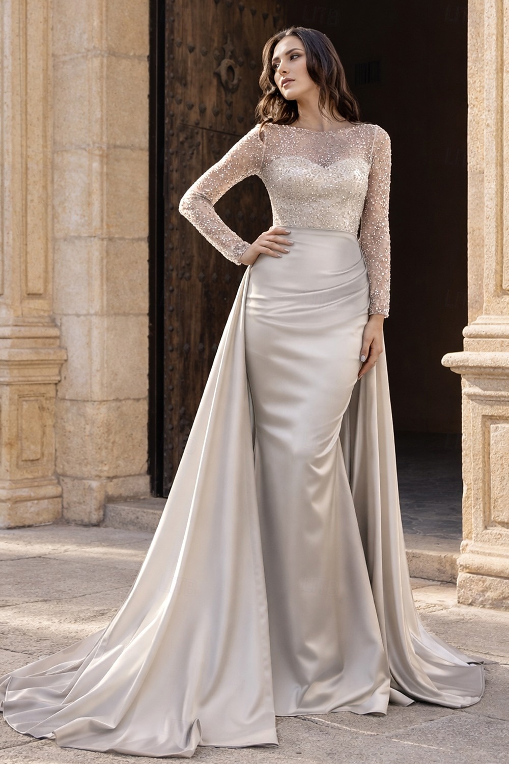 Sirena Tromba Lunghezza al pavimento Abito da Sera Elegante Brillare & Splendere Manica Lunga Scollo Illusione Carnevale Mascherata Abito Champagne per la Madre della Sposa Raso Con Paillettes con del 2026 a $183.99 –P19