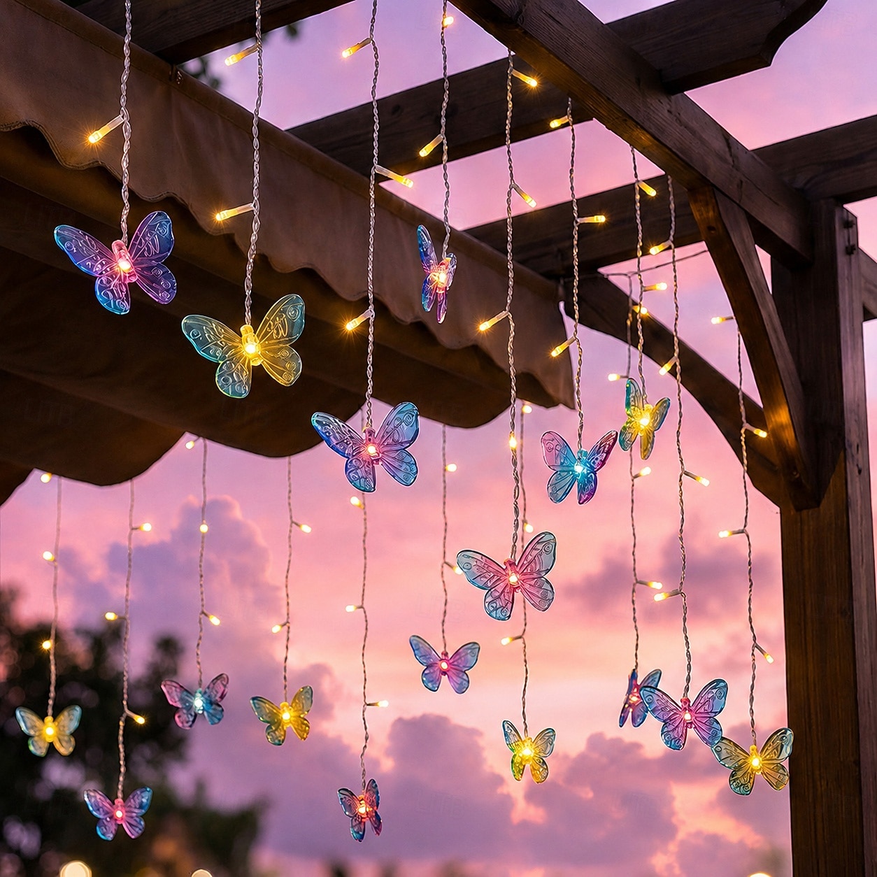 Guirlande lumineuse solaire d'extérieur étanche, 10 m, 40 gouttes, motif papillon, avec télécommande, idéale pour décorer balcon, terrasse, jardin, mariage, Noël, chambre, fête d'été (200 LED). de 2026 ? $48.99 –P4