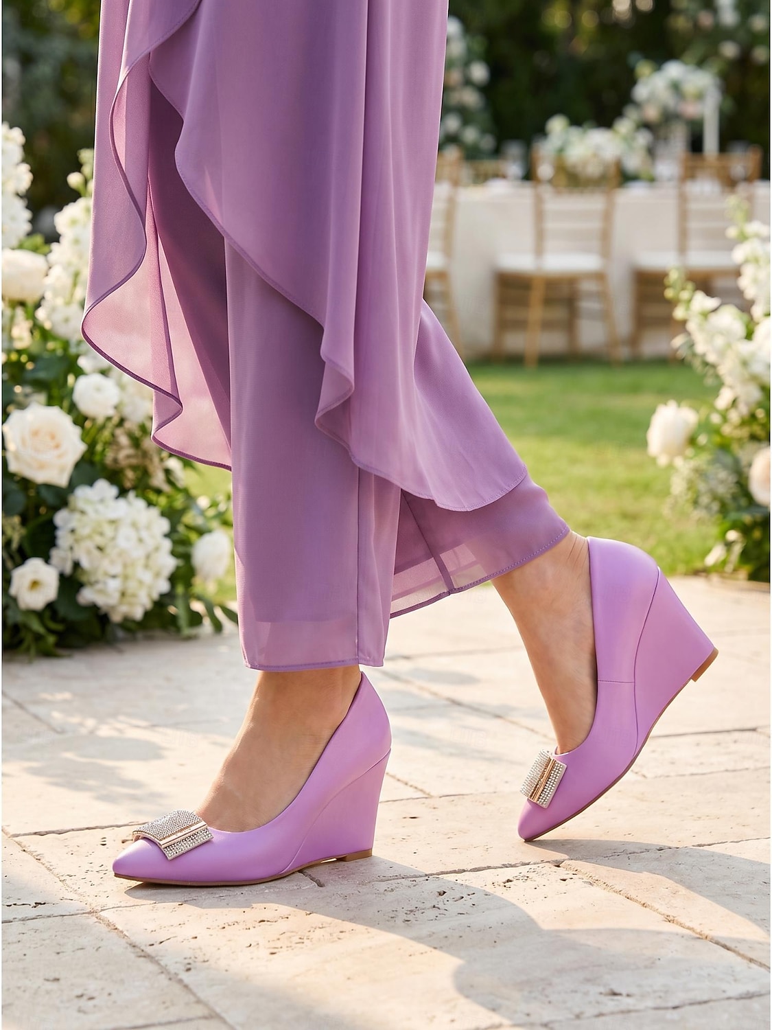 Décolleté con zeppa color nude da donna: eleganti scarpe con tacco da infilare, perfette per feste in giardino ed eventi all'aperto. del 2026 a $42.99 –P1