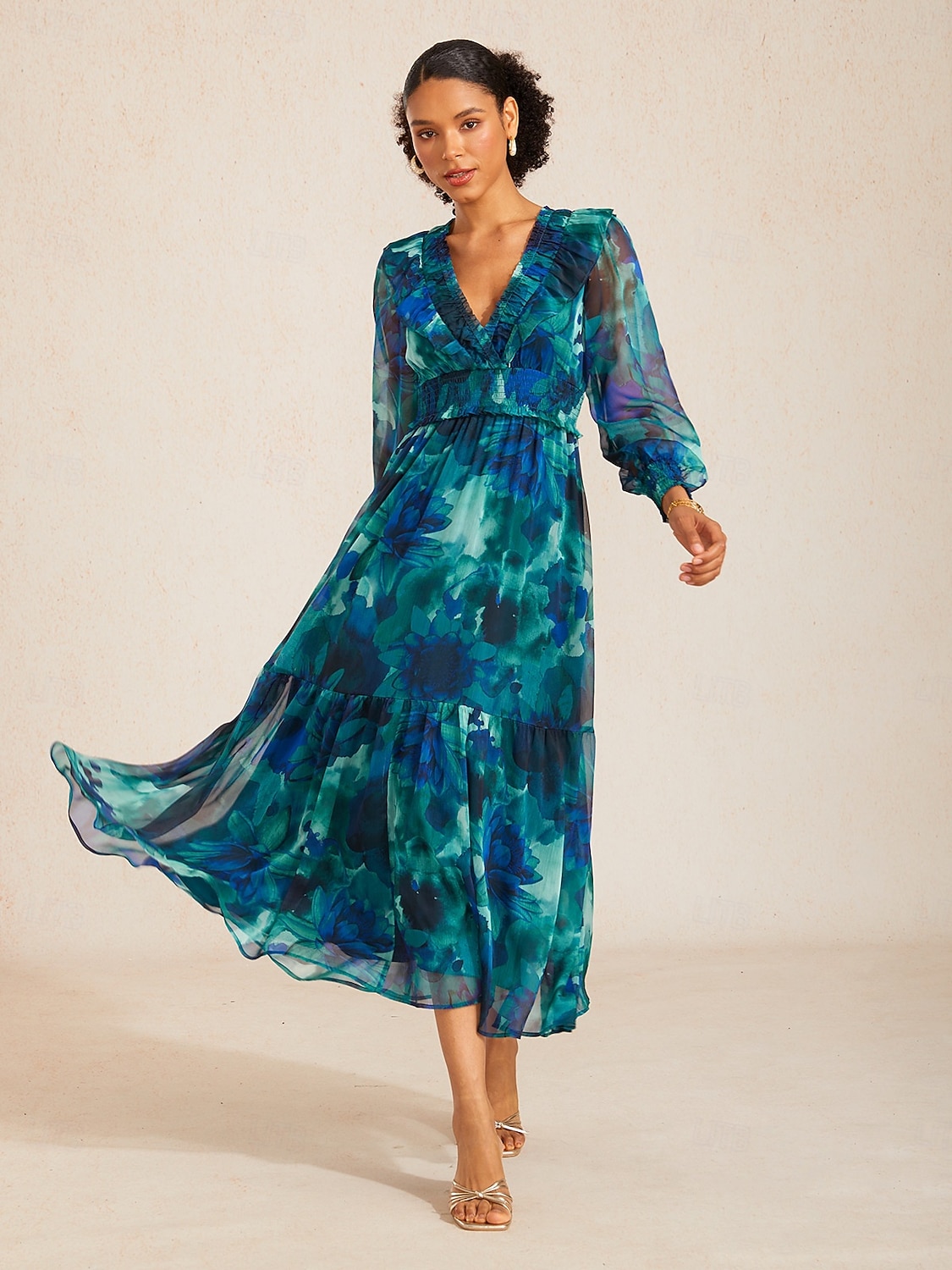Ocean Bloom Reverie böljande maxiklänning i chiffong 2026 - $159.99 –P2