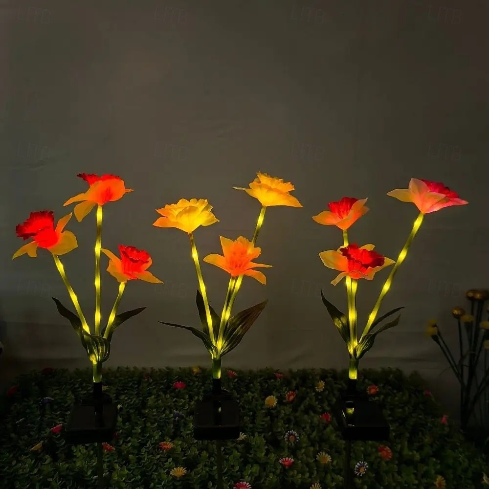 Lot de 2 nouveaux poteaux solaires pour narcisses, émettant une lumière chaude avec un effet de dégradé de couleurs sur les pétales. Idéal pour décorer un jardin, une cour ou une pelouse. de 2026 ? $35.99 –P1