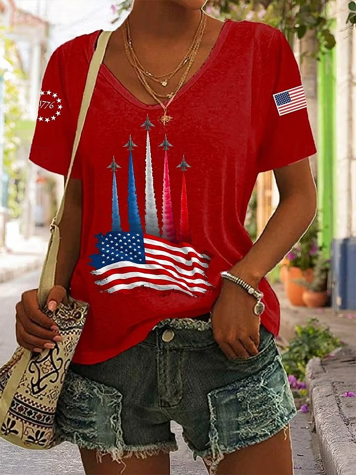 Amerikanska självständighetsdagen Dam T-shirt Mönster Grafisk Bokstav Amerikanska flaggan Vintage Stylish Klassisk Kortärmad V-hals Vanliga toppar Ledigt Dagligen Svart Vit Rubinrött Sommar Vår 2026 - $21.99 –P3