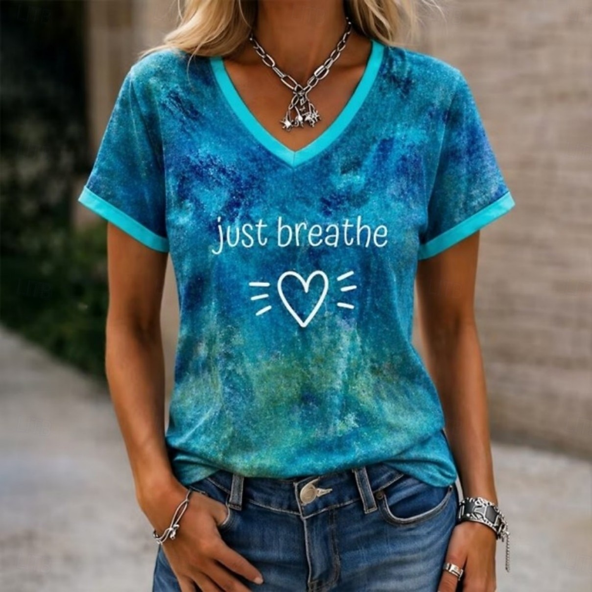 Giorno dell'Indipendenza Americana Per donna Maglietta Stampato Floreale Grafico Astratto Vintage Elegante Classico Manica Corta Scollo a V Top Regolari Casuale Quotidiano Verde e blu Rosso / blu del 2026 a $21.99 –P1