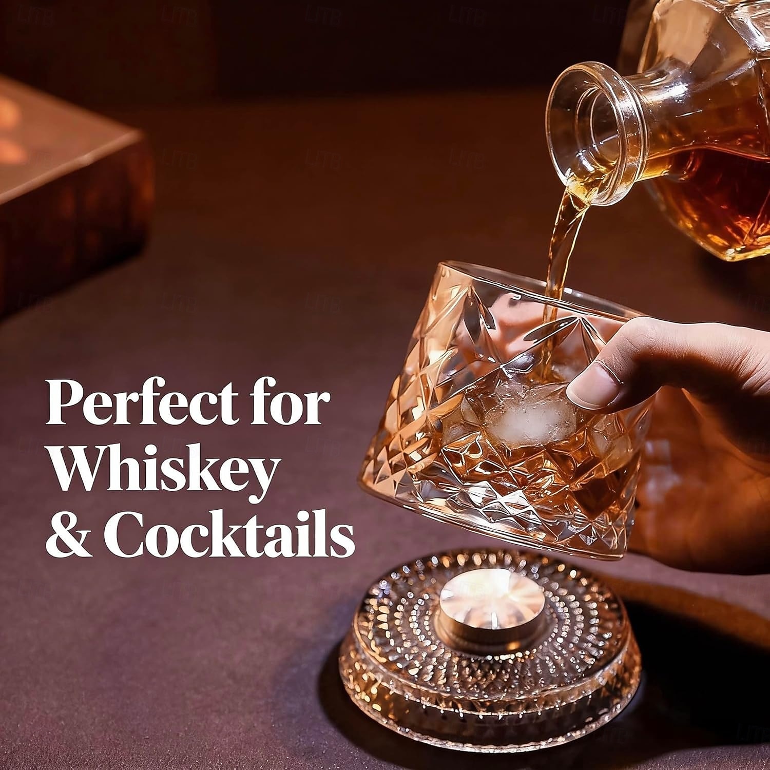 Bicchiere da whisky girevole con base per rotazione a 360 gradi, 267 ml, bicchieri da whisky girevoli old fashioned per scotch, cocktail, rum, cognac, vodka, liquori, regalo unico per uomo del 2026 a $15.99 –P5
