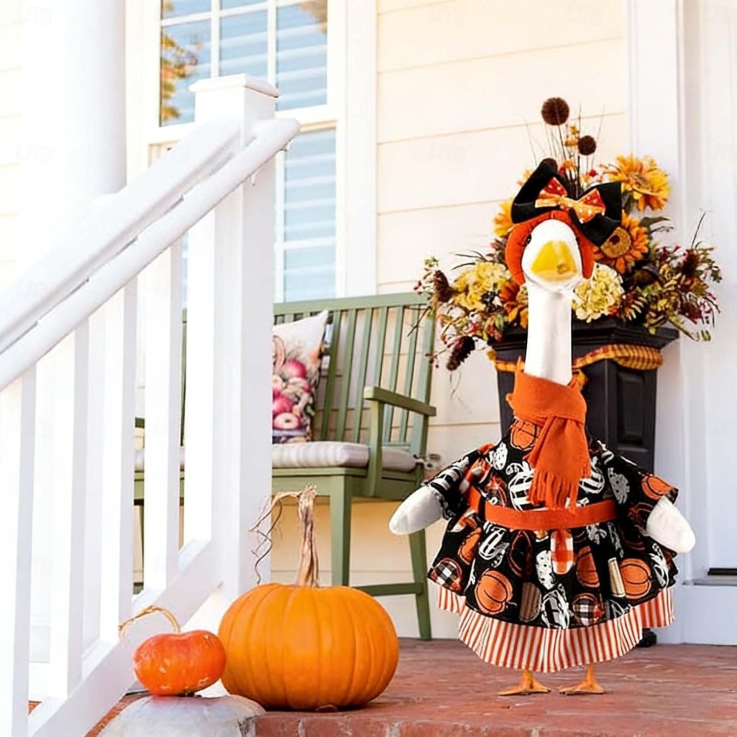 Set costum de gâscă de verandă de Halloween, fustă de dovleac de Ziua Recunoștinței, bandă de susținere, eșarfă și curea (se potrivește unei statui de gâscă de gazon de 23 de inci) 2026 - $29.99 –P4