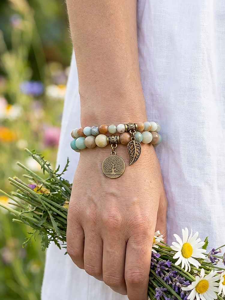 Set di braccialetti da donna bohémien a strati con perline di pietra naturale, albero della vita e ciondoli a forma di foglia, gioielli da polso impilabili multicolore in 2 pezzi per l'uso quotidiano, del 2026 a $14.99 –P3