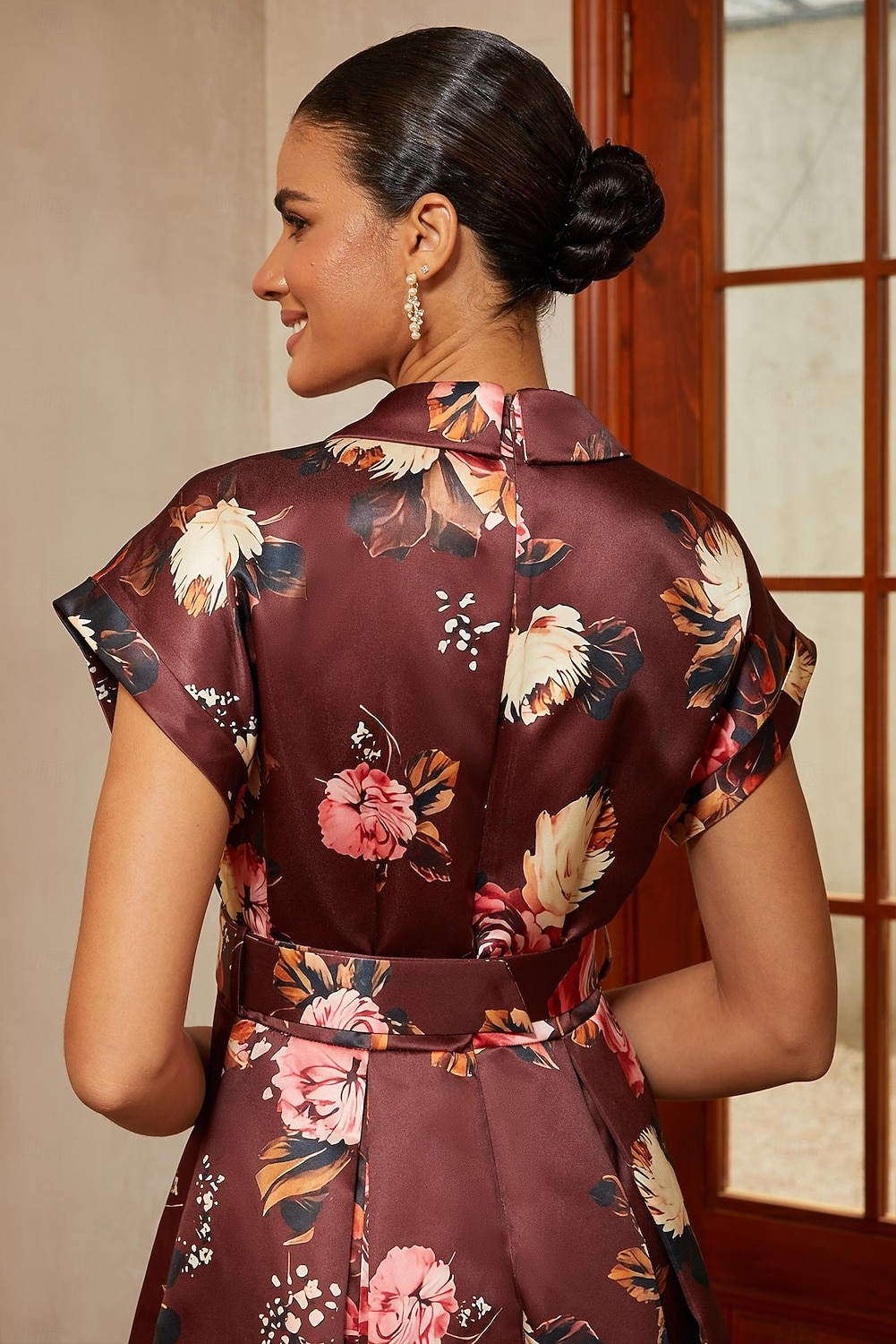 Per donna Linea ad A Abito da Cocktail Abito da invitata a nozze Lunghezza Tè Scollo a V Bavero Manica Corta Spalla scesa Vita Alta Elegante Vintage Madre della sposa Semi-Formale con Raso Stampa del 2026 a $119.99 –P6