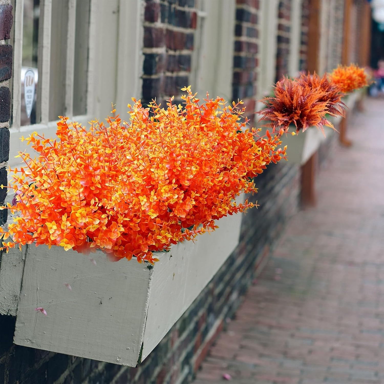18 ramos de flores artificiais de outono para decoração de exteriores, plantas artificiais de seda resistentes aos raios UV, ideais para o Dia de Ação de Graças e Halloween, não desbotam e são de 2026 por $24.99 –P7