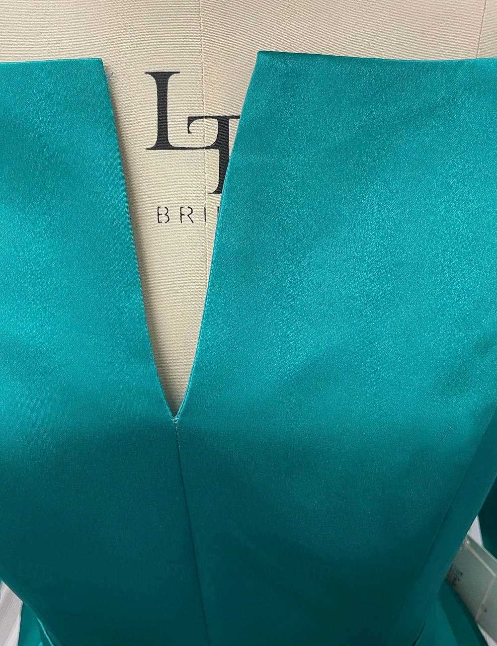 Sheath Column Knee Length Cocktail Dresses Party Dresses Elegant Minimalist 3/4 Length Sleeve V Neck Formal Wedding Guest Satin with Sash / Ribbon Pure Color 2026 - $126.99 –P8