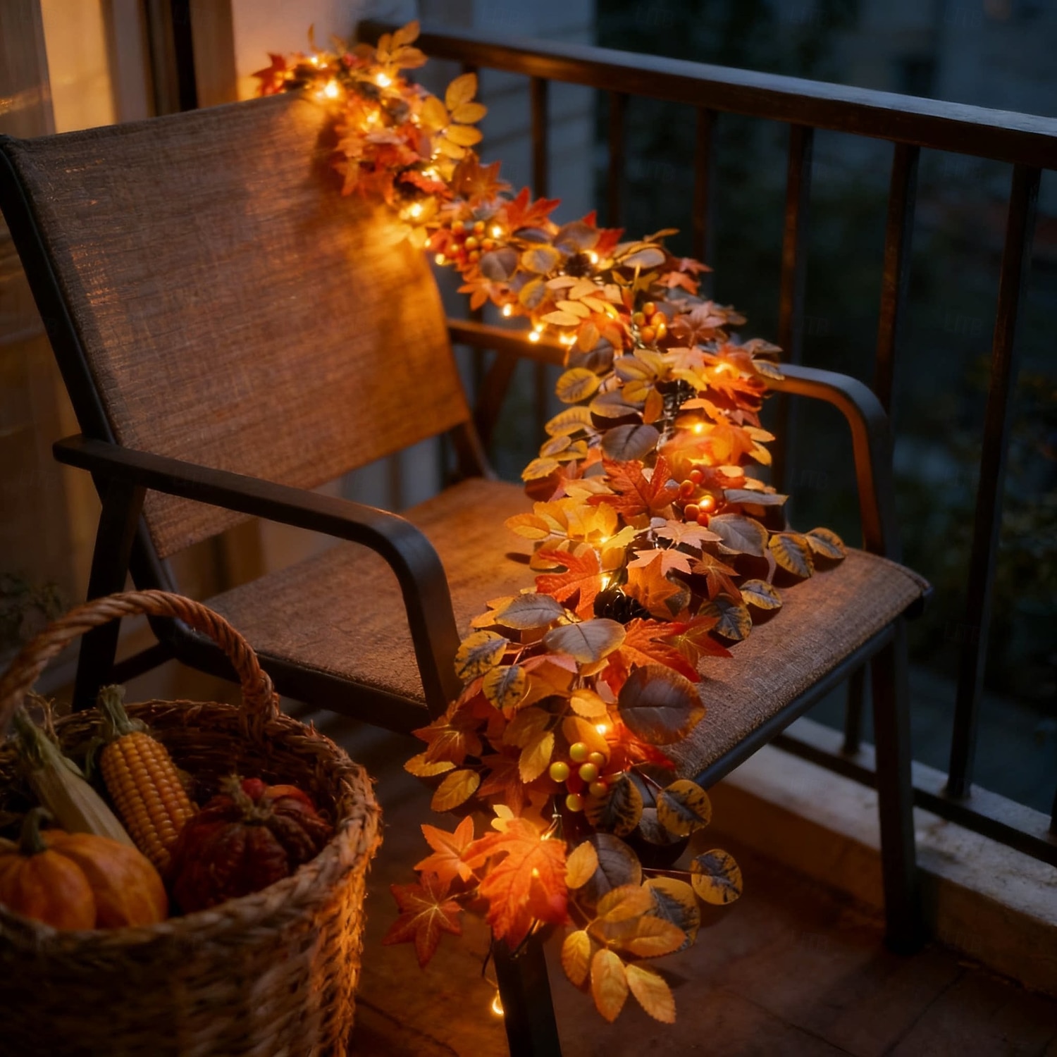Guirlande lumineuse d'automne en forme de feuilles d'érable, décorations lumineuses d'Halloween avec vigne à baies rouges, guirlande lumineuse LED féérique pour la fête des récoltes, décoration de 2026 ? $23.99 –P7