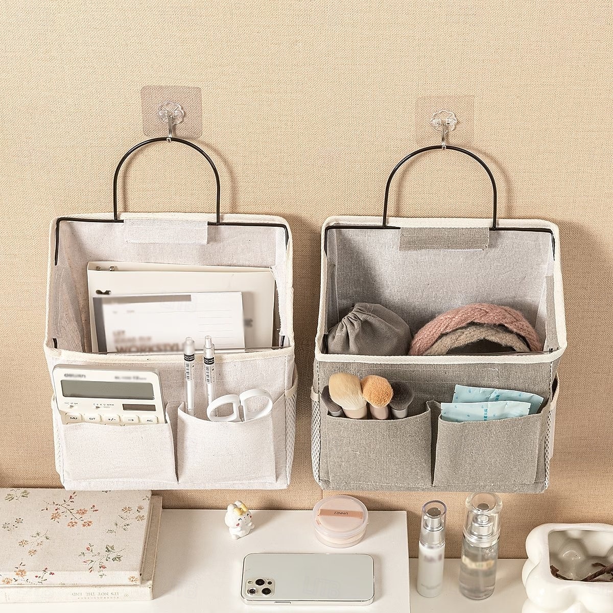 Lot de 1 ou 2 sacs de rangement suspendus en tissu, organisateur mural avec poches, pochette de rangement à suspendre à la porte, organisateur mural pour chambre d'étudiant, sac de rangement en tissu de 2026 ? $13.49 –P1