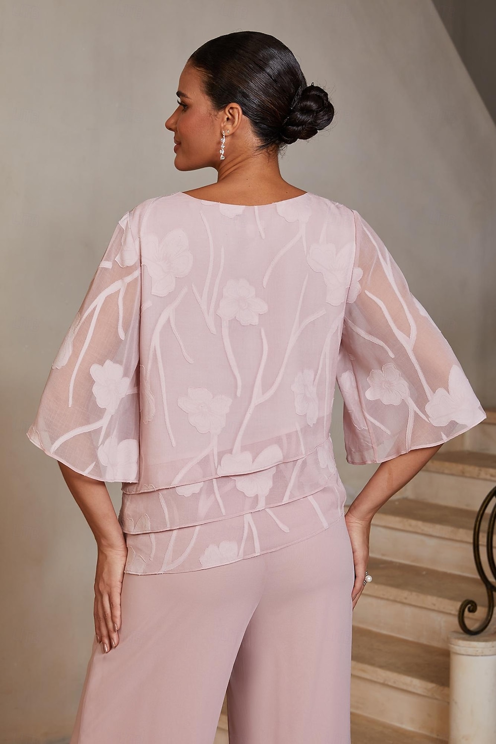 Damen Blusen Rundhalsausschnitt Halbarm Flattrige Ärmel Elegant Alltagstauglich Hochzeitsgast mit Burnout Blumig Stufenrüschensaum Rosa 2026 - $49.99 –P4