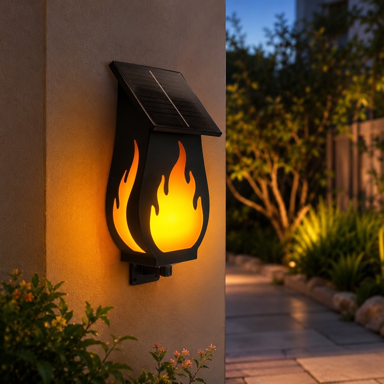 1 Pc Outdoor Solar Flame Wall Light – Waterproof Flickering Fire Effect LED Garden Path Yard Patio Lawn Porch Decorative Lamp, Energy Saving for Summer Party, Camping & Villa Ambiance 2026 - $32.99 –P6