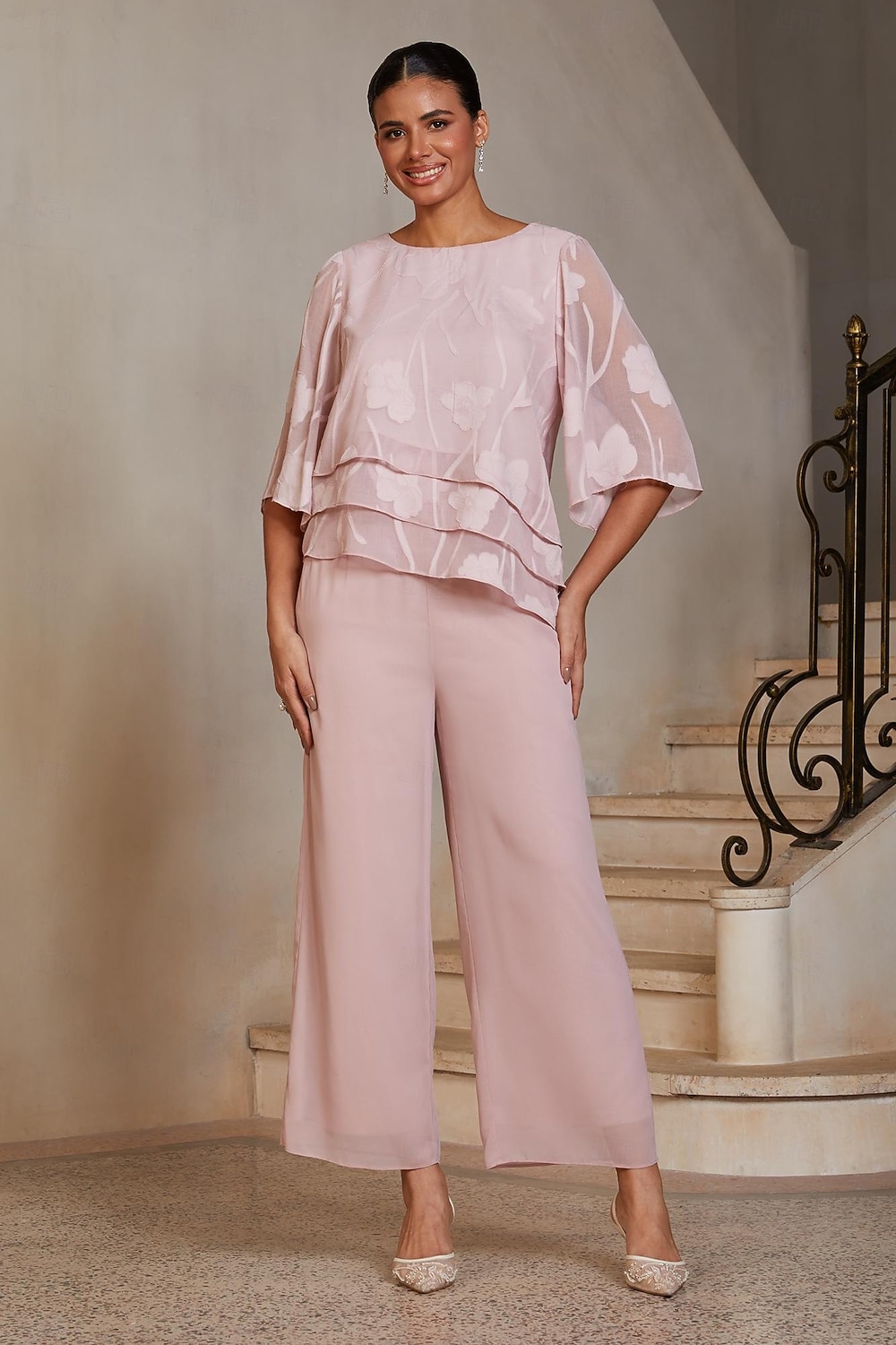 Damen Blusen Rundhalsausschnitt Halbarm Flattrige Ärmel Elegant Alltagstauglich Hochzeitsgast mit Burnout Blumig Stufenrüschensaum Rosa 2026 - $49.99 –P6