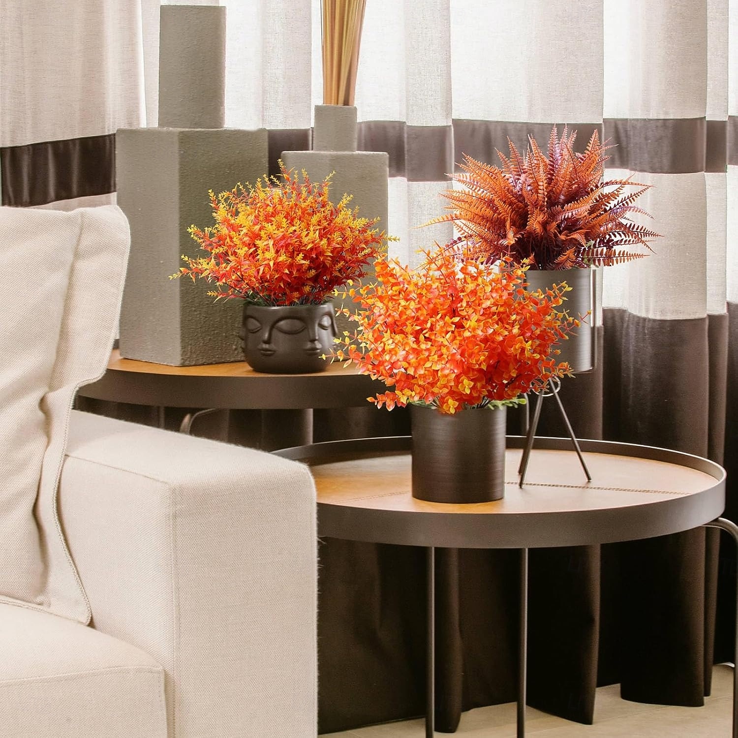 18 ramos de flores artificiais de outono para decoração de exteriores, plantas artificiais de seda resistentes aos raios UV, ideais para o Dia de Ação de Graças e Halloween, não desbotam e são de 2026 por $24.99 –P3