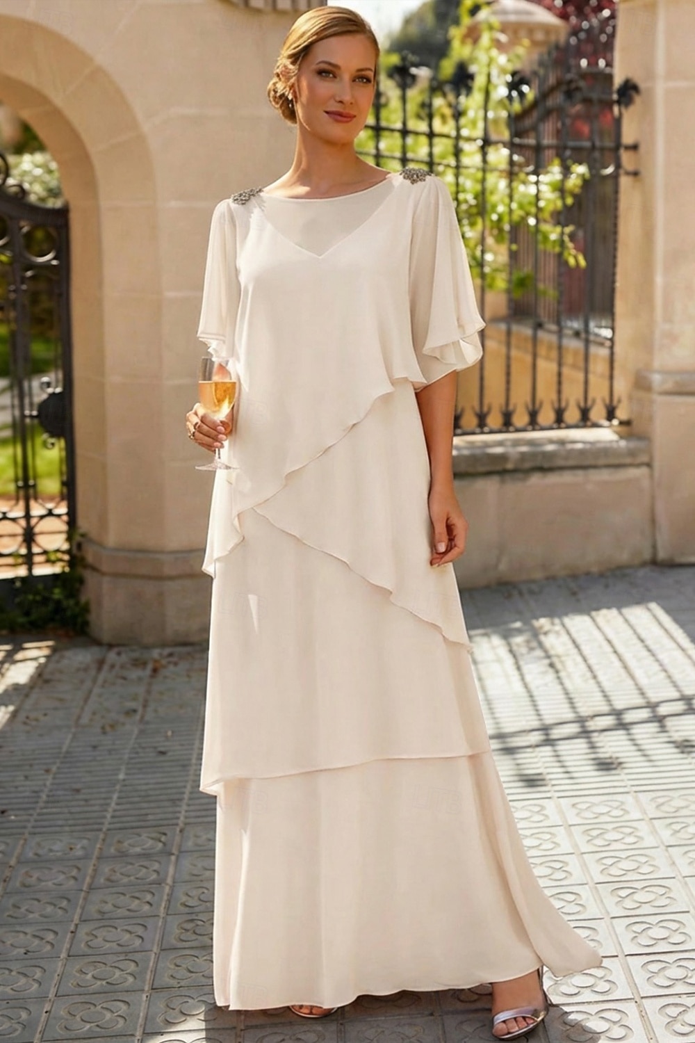 Linea ad A Lunghezza al pavimento Abito da invitata a nozze Abito Formale Abito a Strati Abito da cerimonia per signora Mezza Manica Girocollo Elegante Formale Ospite di nozze Chiffon con Volant del 2026 a $183.99 –P17