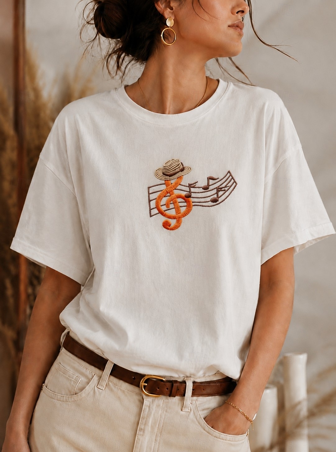 T-shirt musicale brodé 100 % coton pour femmes T-shirt d'été élégants vintage mode à manches courtes col rond haut régulier décontracté quotidien plage blanc été printemps automne hiver de 2026 ? $28.99 –P1