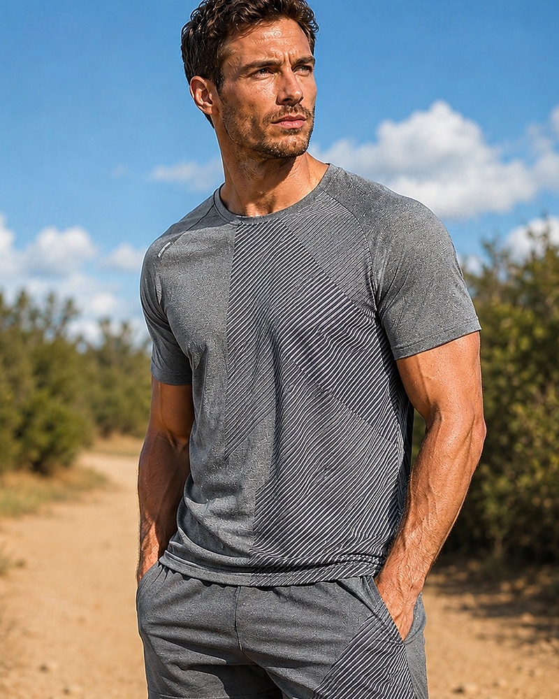 2026年 男性用 ソリッド ランニングＴシャツ コンプレッション・シャツ アスレチックシャツ スポーツトップ 夏 春 半袖 速乾性 ライトウェイト 吸汗性 高通気性 ジムトレーニング ランニング ウォーキング ジョギング フィットネス ホワイト ブラック グレー スポーツウェア アクティブウェア  コレクション – $23.99 –P4