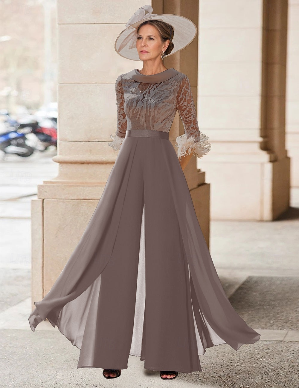Tuta Completo Pantalone Lunghezza al pavimento Abito da cerimonia per signora Mezza Manica Collo gioiello Elegante Vintage Ospite di nozze Chiesa Chiffon con Piuma Paillettes Applicazioni del 2026 a $195.99 –P8