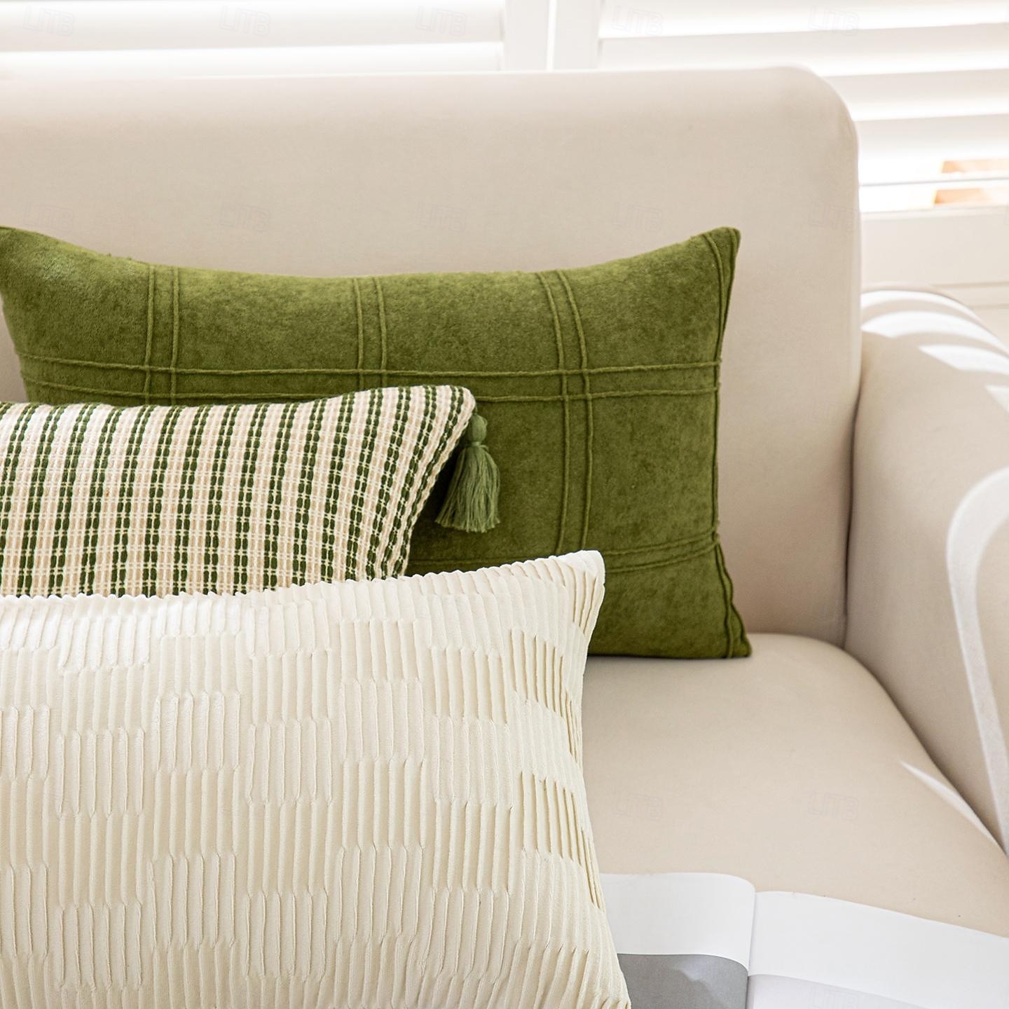 Waldgrüne, gestreifte Kissenbezüge mit Quasten, strukturierte, gewebte quadratische Kissenbezüge im Landhausstil, rustikale, dekorative Boho-Kissenbezüge für Sofa und Couch &Bett (Set aus 2 / 4) 2026 - $36.99 –P31