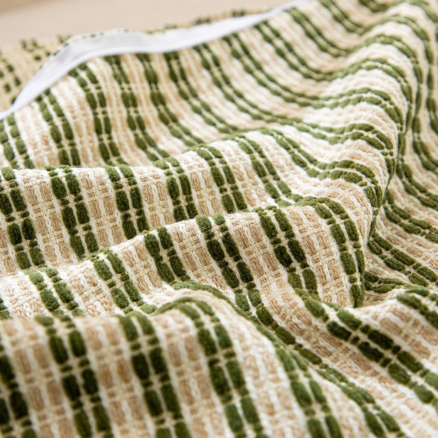 Waldgrüne, gestreifte Kissenbezüge mit Quasten, strukturierte, gewebte quadratische Kissenbezüge im Landhausstil, rustikale, dekorative Boho-Kissenbezüge für Sofa und Couch &Bett (Set aus 2 / 4) 2026 - $36.99 –P15