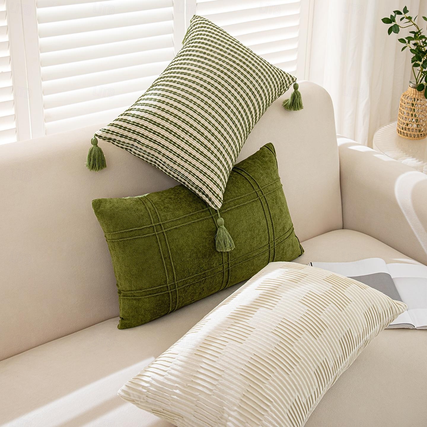Waldgrüne, gestreifte Kissenbezüge mit Quasten, strukturierte, gewebte quadratische Kissenbezüge im Landhausstil, rustikale, dekorative Boho-Kissenbezüge für Sofa und Couch &Bett (Set aus 2 / 4) 2026 - $36.99 –P22