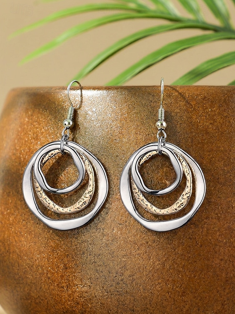 Pendientes colgantes triples de estilo bohemio para mujer, pendientes de aro superpuestos de aleación en tonos oro, plata y oro rosa, joyería ligera y llamativa para vacaciones, fiestas y viajes. &uso 2026 - $9.99 –P4