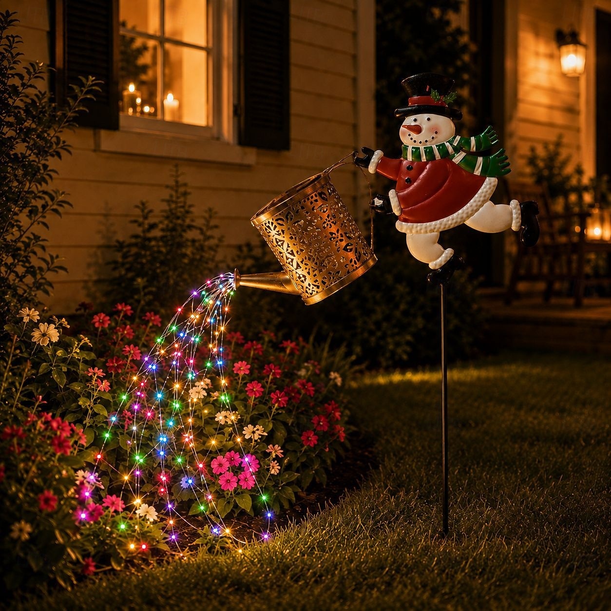Weihnachts-Gießkannen-Gartenleuchte mit Weihnachtsmann- oder Schneemannmotiv, kaskadenförmige LED-Wasserfalllaterne aus Metall, weihnachtliche Außendekoration für Garten, Rasen, Wege, Terrasse und 2026