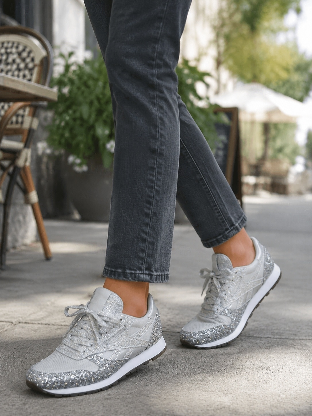 Women's Silver Glitter Sneakers with Rhinestone Embellishments, Lace-Up Low-Top Mesh Fashion Sneakers, Flat Sole Shoes for Fashion-Forward Women, Party, Casual Streetwear & Evening Events 2026 - $32.99 –P14