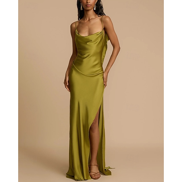 Robe Vert Emeraude Green Satin Pretty Little Thing Lauriell Dress Women's  Long Dress Maxi Dress Satin Dress Party Dress Cocktail Dress Slip Dress  Fashion Modern Evening Party Party Special Occasion ...