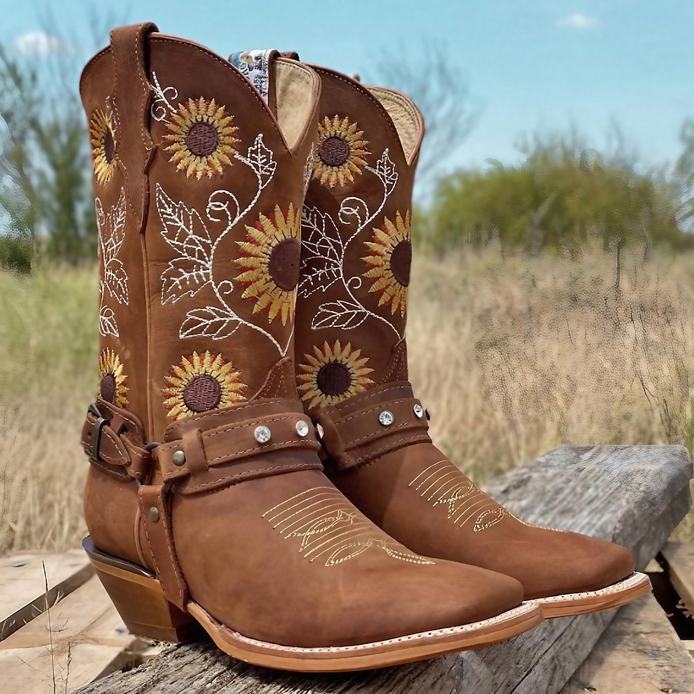 Damen Western Cowboystiefel mit Sonnenblumenstickerei - Vintage Kunstleder Festivalstiefel mit Gürteldetail für Musikfestivals und Freizeit Lightinthebox