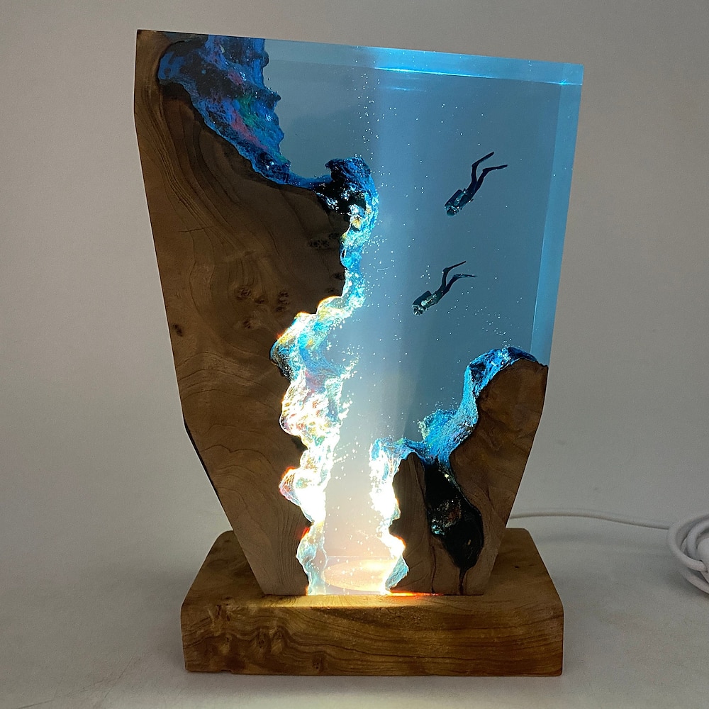 Harz-Nachtlicht, Tauchen, Tiefsee-Erkundung, bunte Holzlampe, Freitauchen, einzigartiges dekoratives Geschenk, Weihnachtsgeschenk, 15 cm/20 cm Lightinthebox