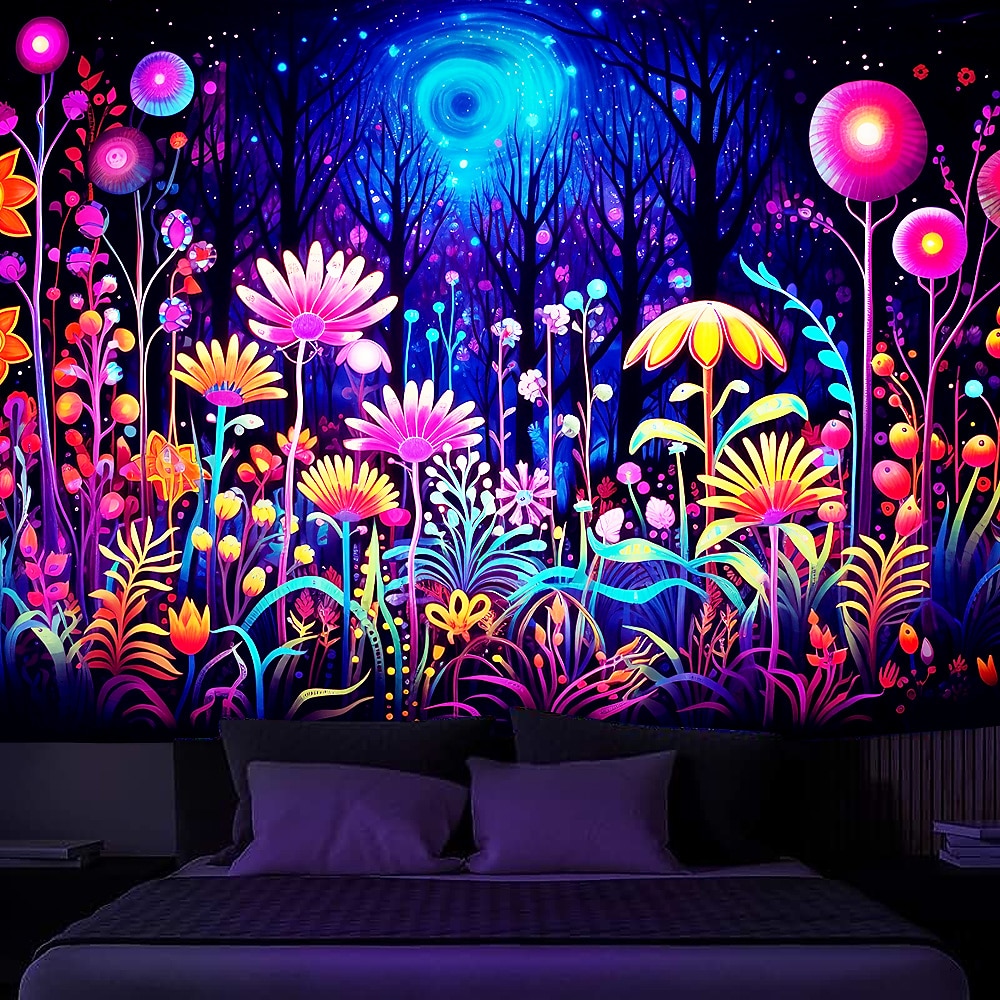 Schwarzlicht-Wandteppich, UV-reaktiv, leuchtet im Dunkeln, Blume, trippy neblige Naturlandschaft, hängender Wandteppich, Wandkunst-Wandbild für Wohnzimmer, Schlafzimmer Lightinthebox